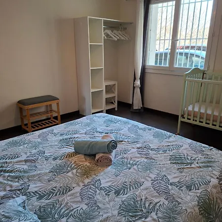 Flat דירה בזייה